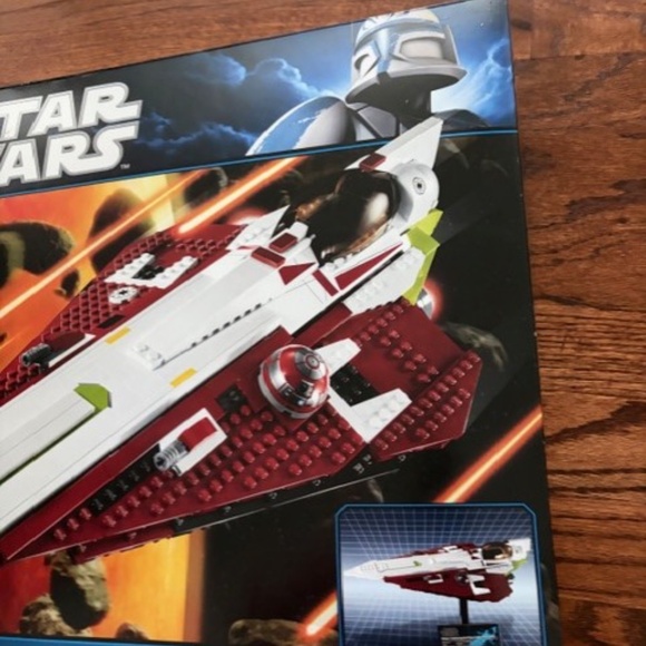 LEGO Star Wars 10215 Obi-Wan's Jedi Starfighter Retired Set 676 pcs NEW / Sealed - Picture 4 of 9